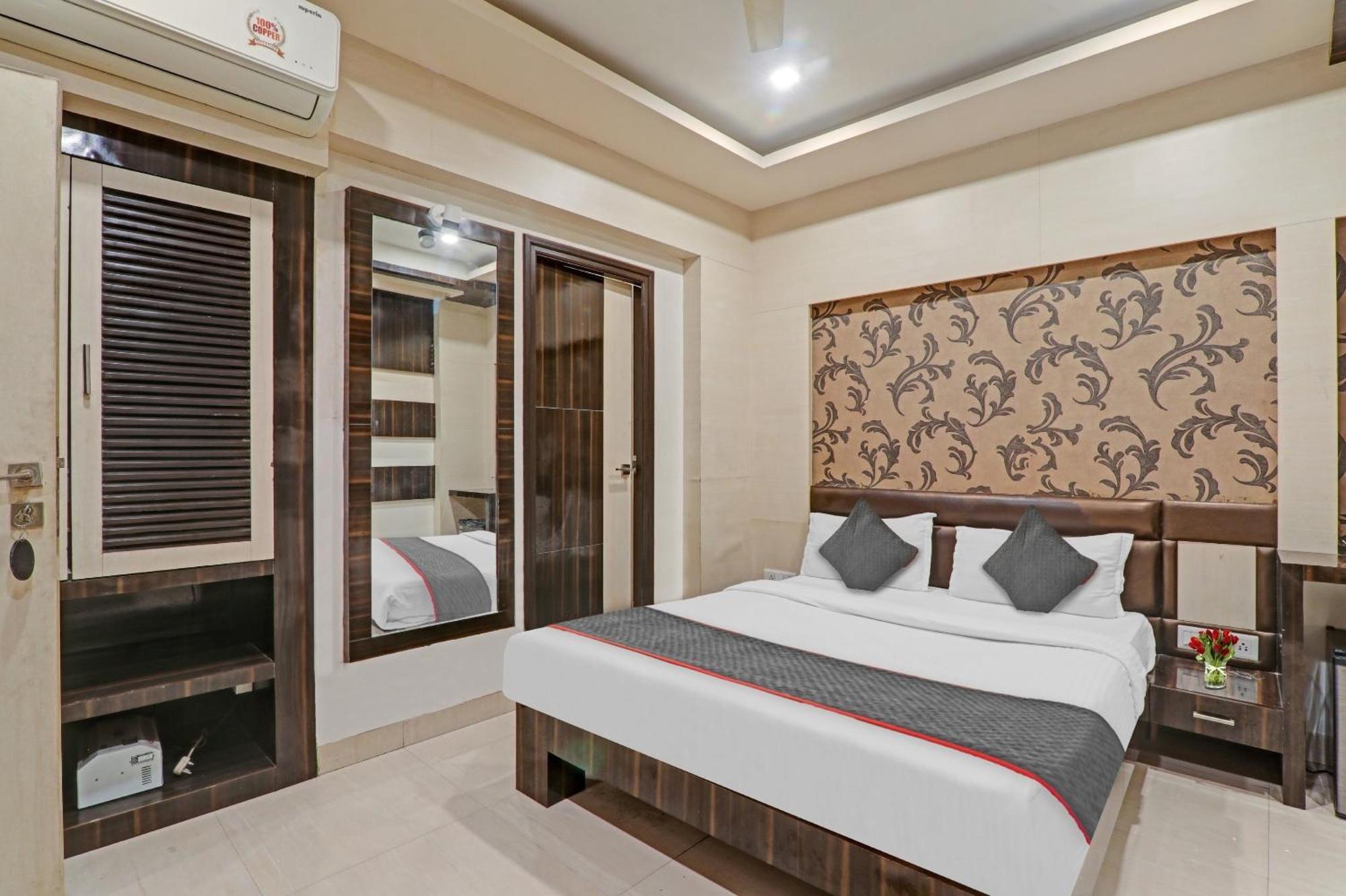 Townhouse 1182 Hotel Tirupati Galaxy Kanpur Zewnętrze zdjęcie